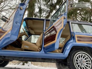 1988 Jeep Grand Wagoneer full