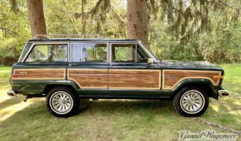 1985 Jeep Grand Wagoneer full