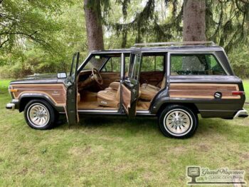 1986 Jeep Grand Wagoneer full