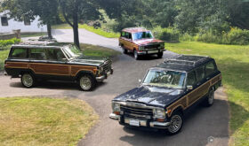 1989 Jeep Grand Wagoneer (081825)
