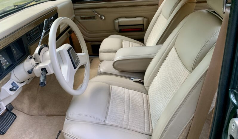 1991 Jeep Grand Wagoneer (112025B) full