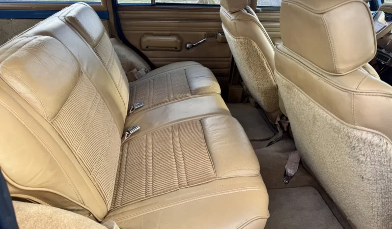 1988 Jeep Grand Wagoneer full