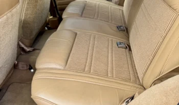 1988 Jeep Grand Wagoneer full