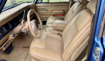 1988 Jeep Grand Wagoneer full