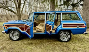 1988 Jeep Grand Wagoneer full