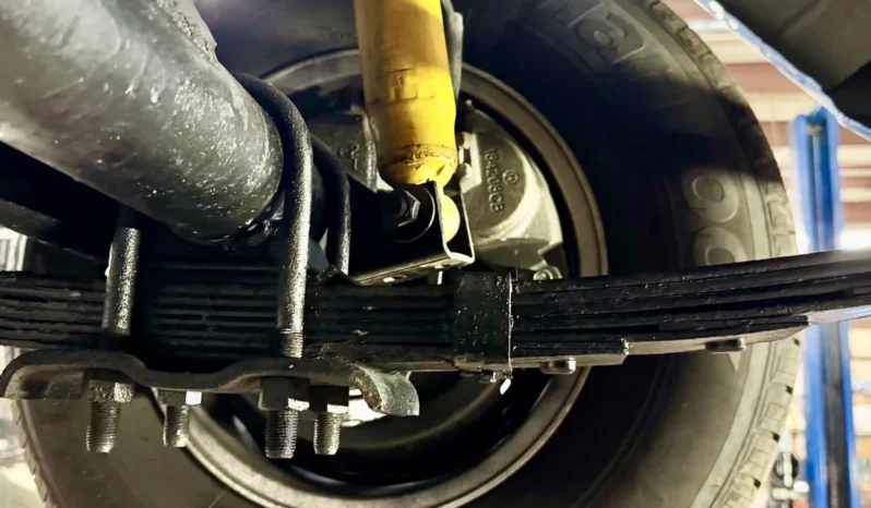 1988 Jeep Grand Wagoneer full