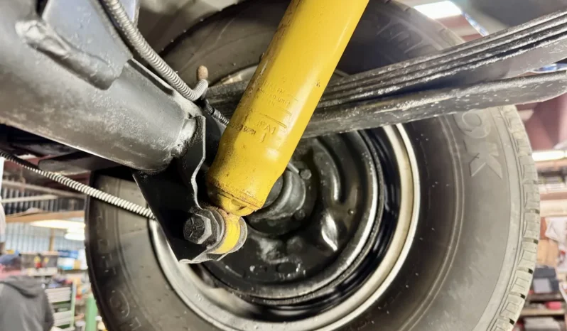 1988 Jeep Grand Wagoneer full