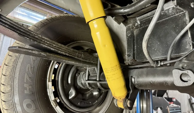 1988 Jeep Grand Wagoneer full