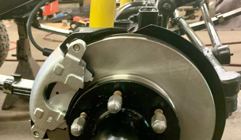 1991 Jeep Grand Wagoneer (25b) full