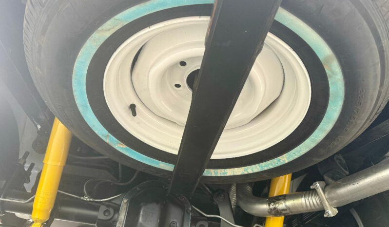 1991 Jeep Grand Wagoneer (25b) full