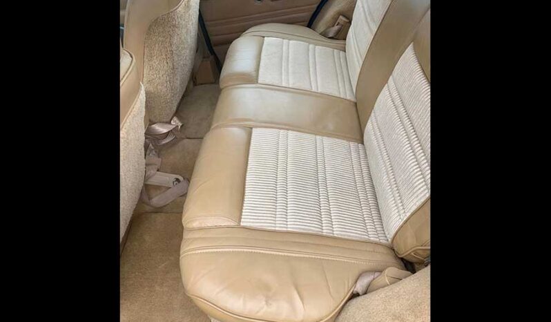 1991 Jeep Grand Wagoneer (25b) full