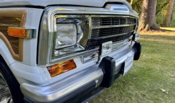 1991 Jeep Grand Wagoneer full