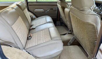 1991 Jeep Grand Wagoneer full